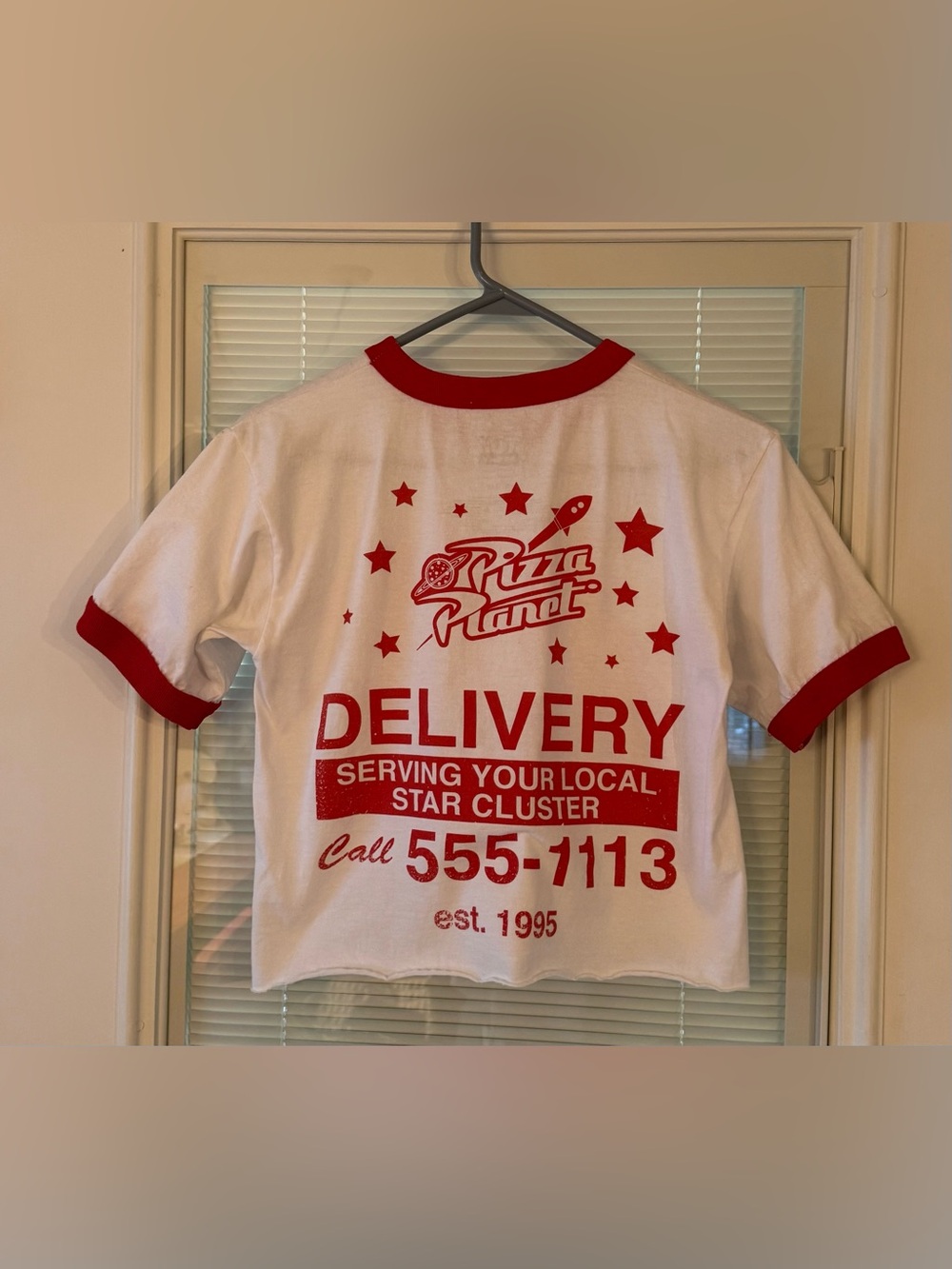 Disney’s Toy Story Pizza Planet Crop Tee Red Ring Small
